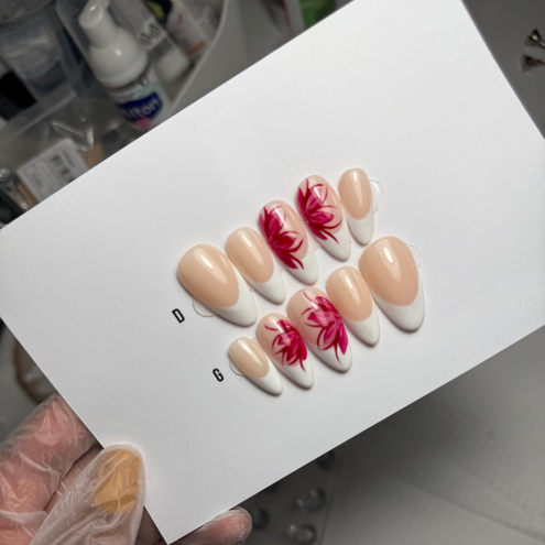 Press On Nails, l'alternative pour habiller ses mains